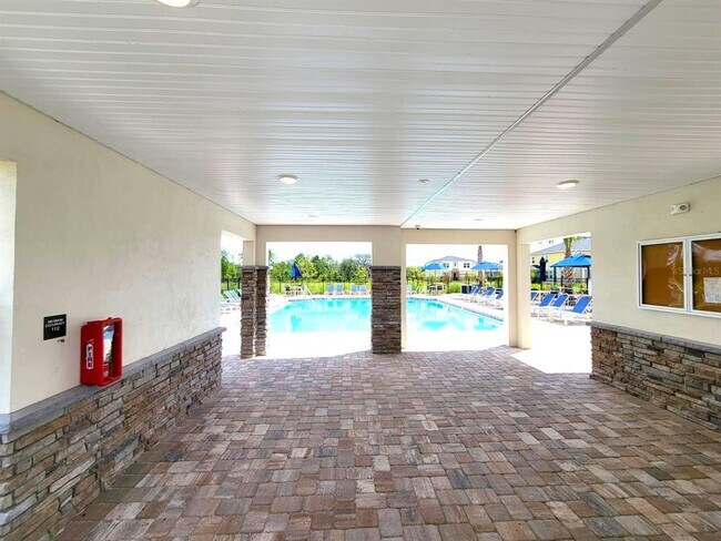 Building Photo - 241 Bogey Dr