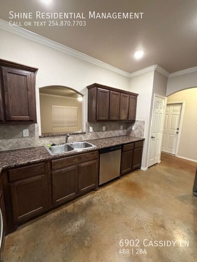 Building Photo - 6902 Cassidy Ln