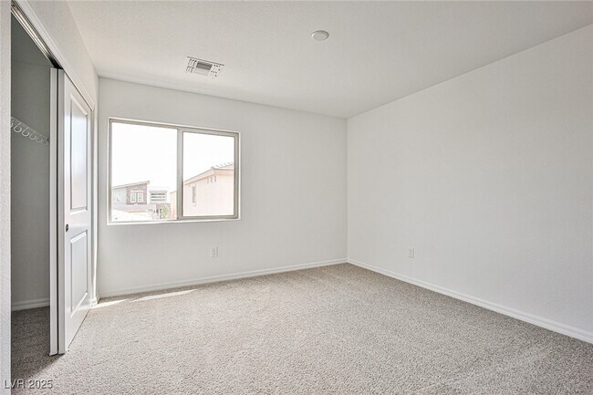 Building Photo - 7412 Legacy Pt St