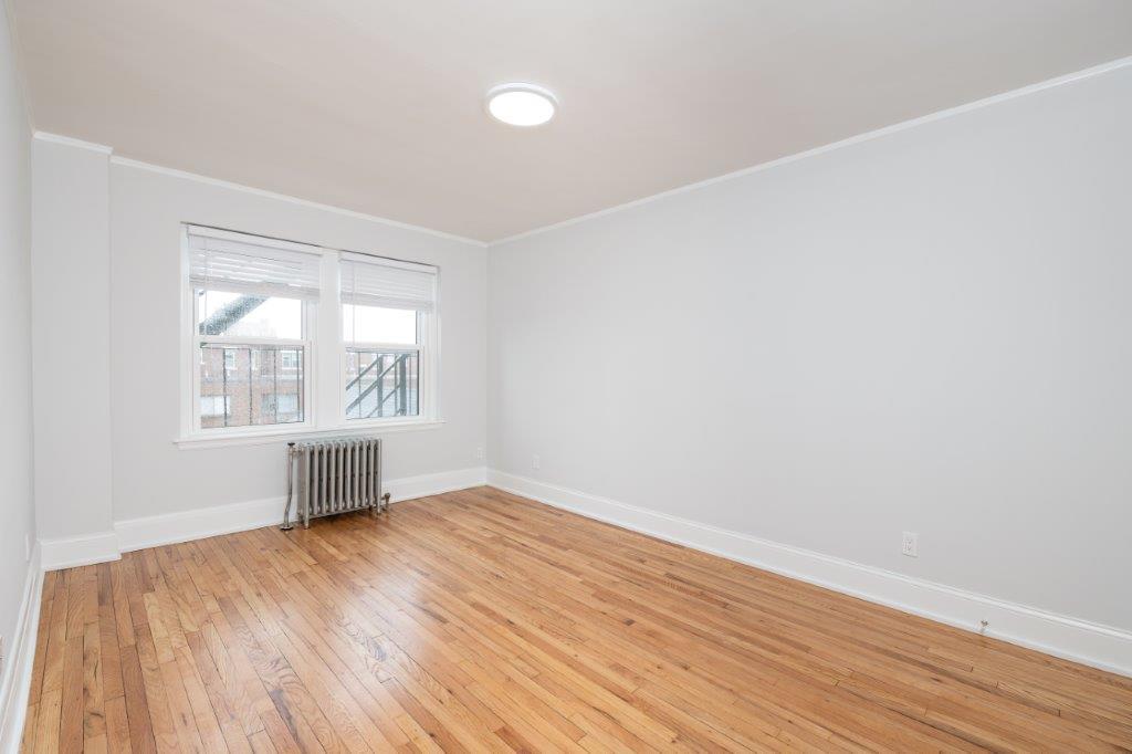Building Photo - 321 Highland Ave