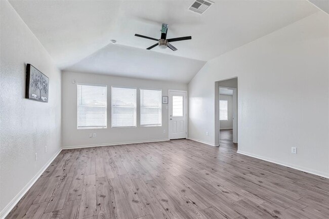 Building Photo - 1218 Newsome Glenn Dr