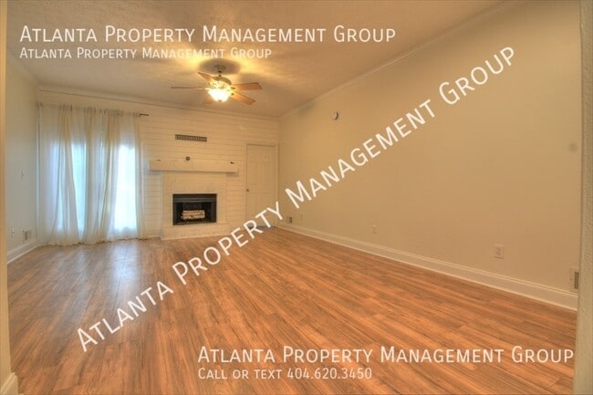 Building Photo - 4038 Elm Street