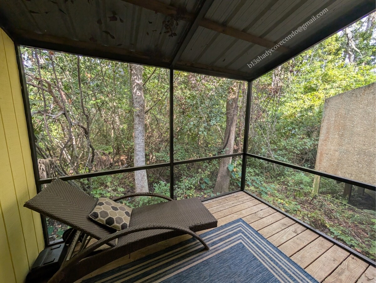 Building Photo - 5568 La Moya Ave