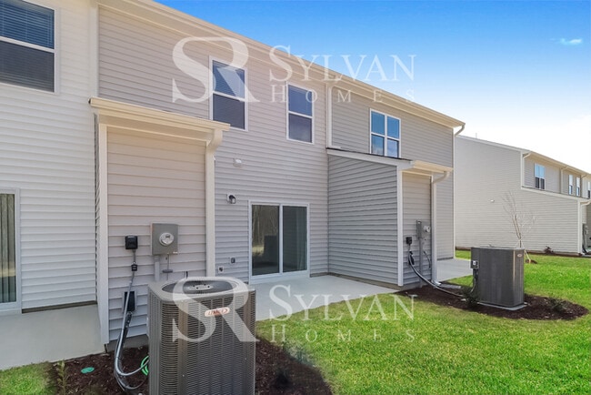 Building Photo - Coming HOME never felt so good!