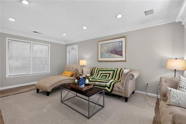 Building Photo - 4053 Cooper Ridge Ct SE