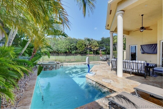 Building Photo - 17739 Lake Azure Way