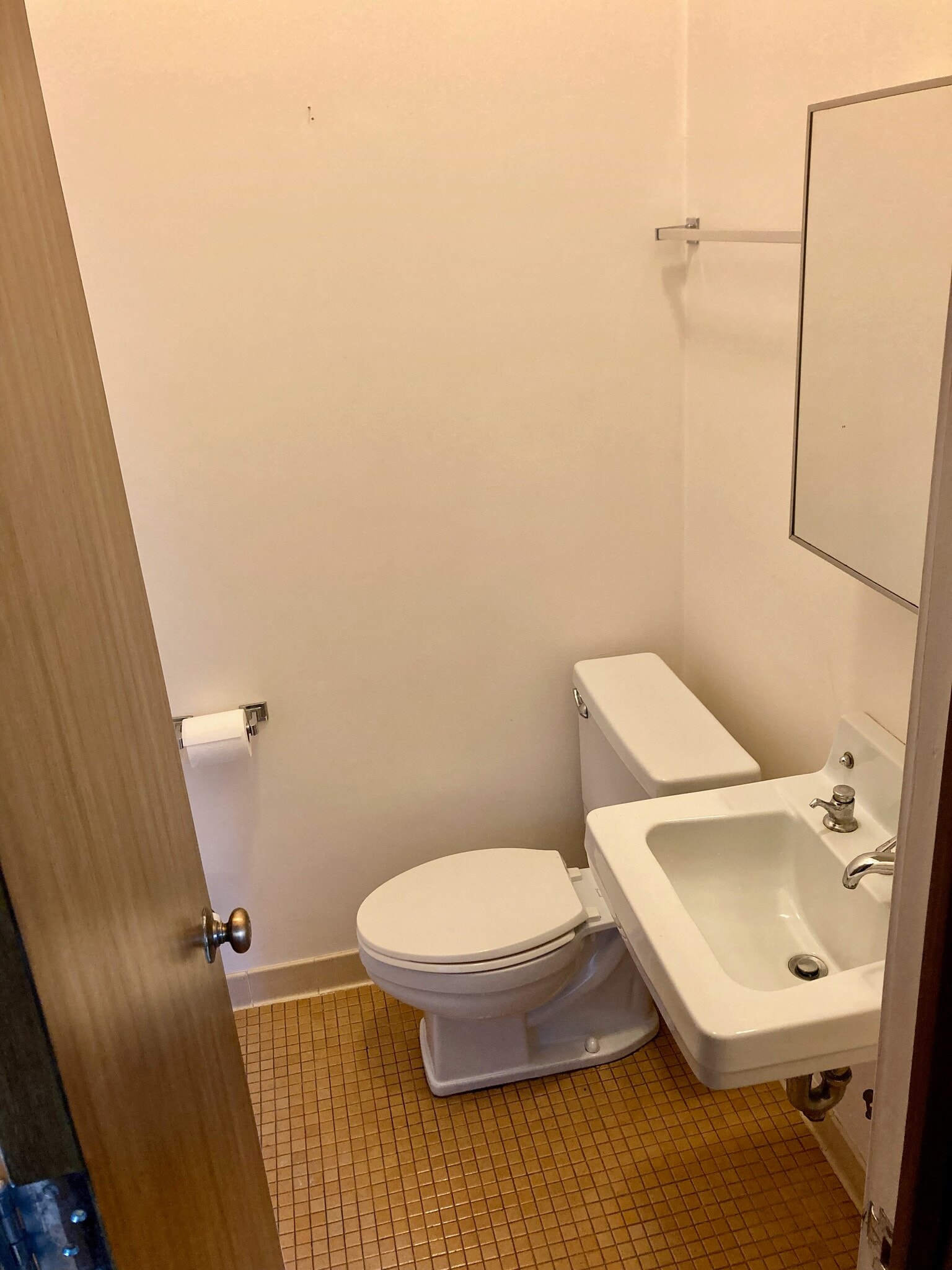 Bathroom - 1915 Logan Ave S
