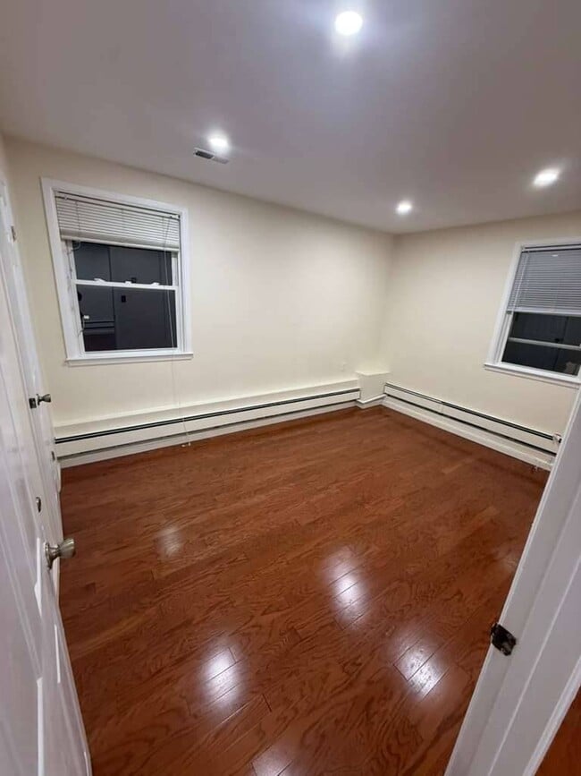 Building Photo - 67-06 171st St