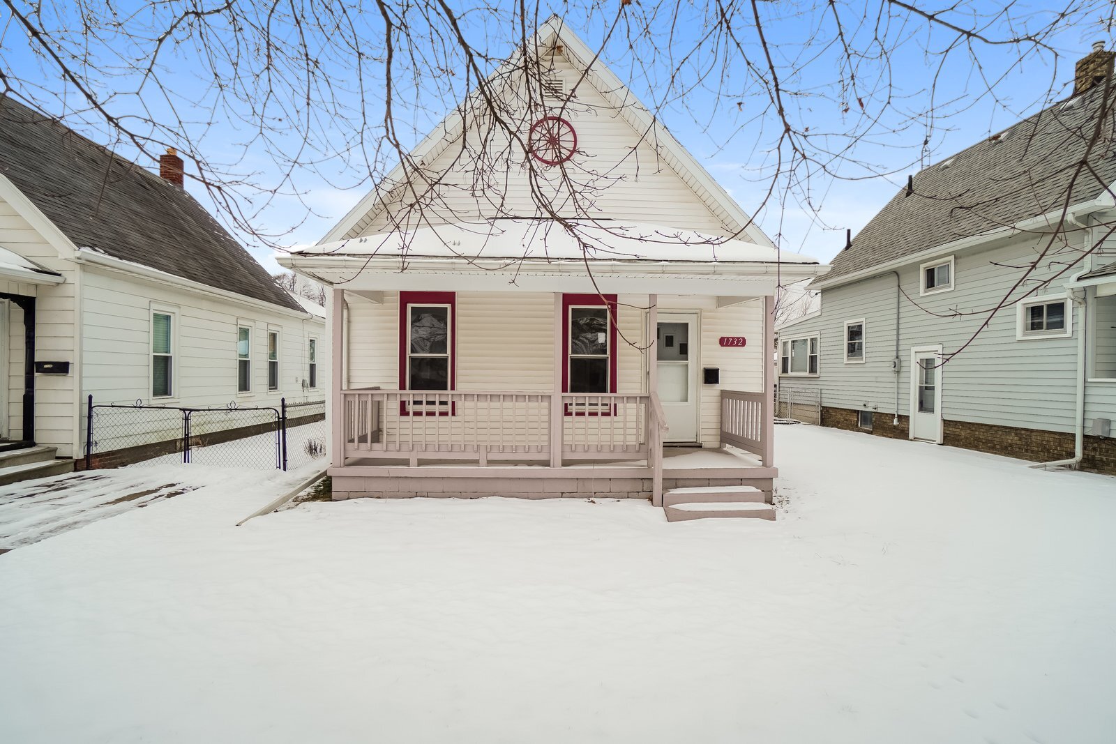 Building Photo - 1732 Pool St