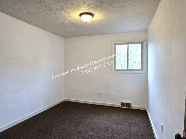 Building Photo - 717 New Castle St