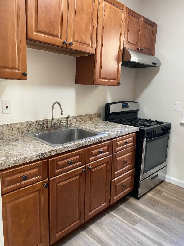 Building Photo - 47 Marginal St E