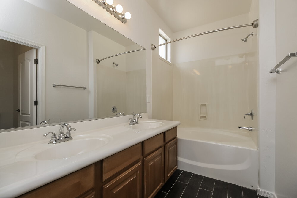 Building Photo - 3875 S Dew Drop Ln