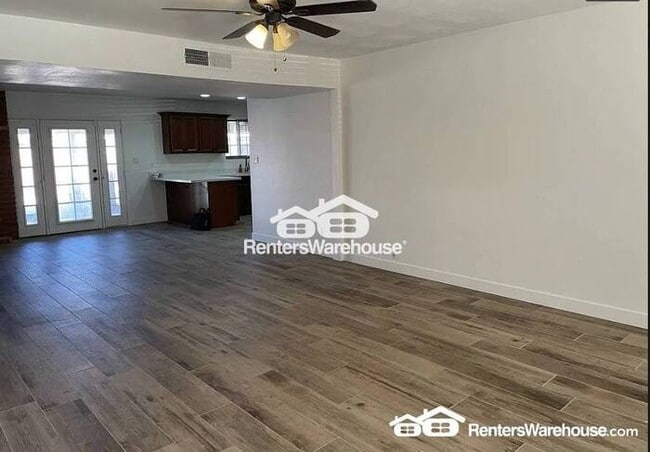 Building Photo - 3BD/2BA Home With Pool in Phoenix, AZ