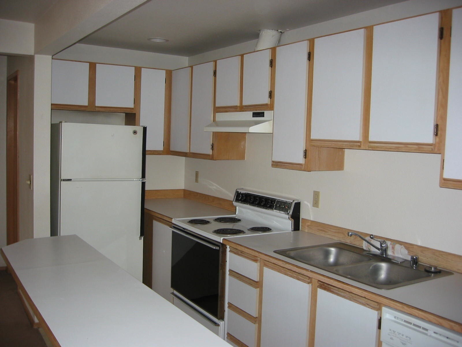 Building Photo - 132 24th Ave E