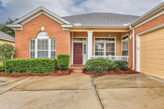 Building Photo - 1661 Harbor Club Dr