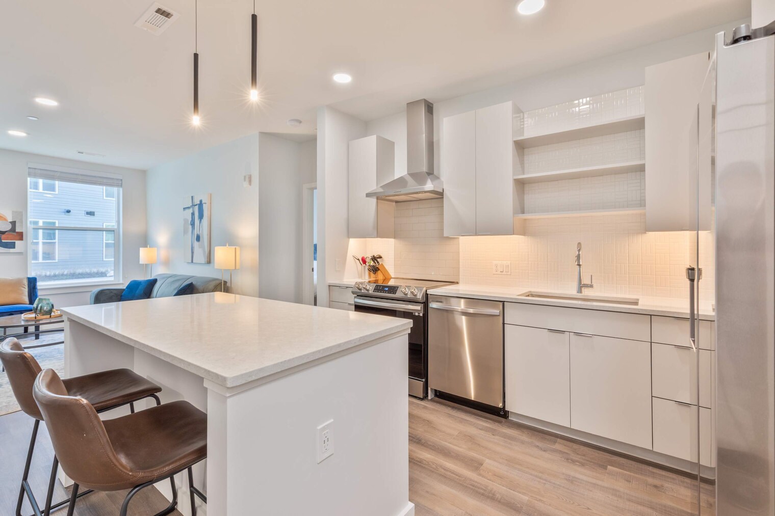 Building Photo - 305 Winter St