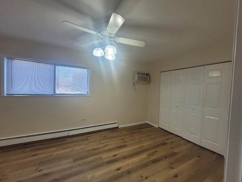 Building Photo - 7335 W 157th St