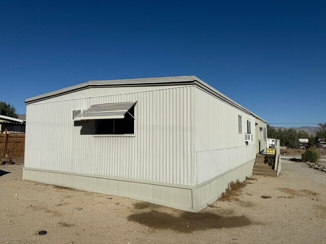 Building Photo - 64180 Thomas Ave