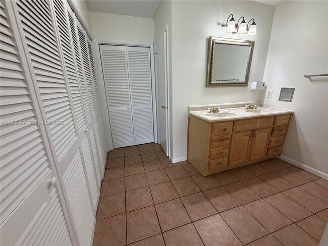 Building Photo - 6895 Loch Ness Dr