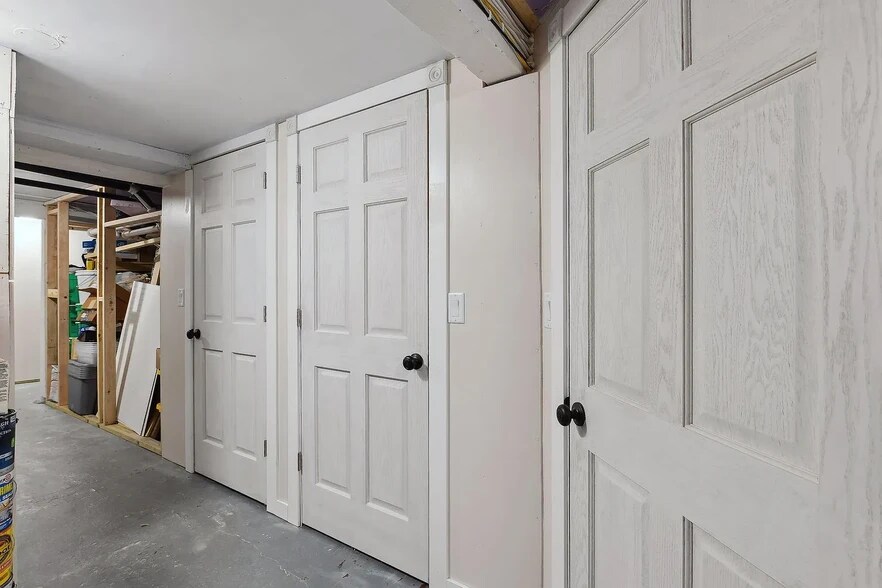Storage - 1612 Van Buren Ave