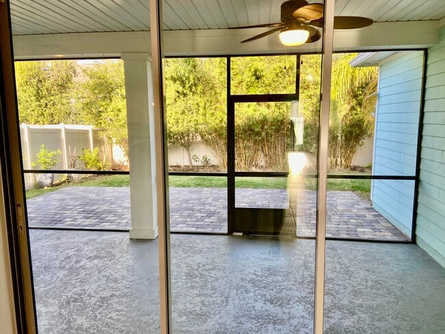 Building Photo - 30 Paradise Valley Dr