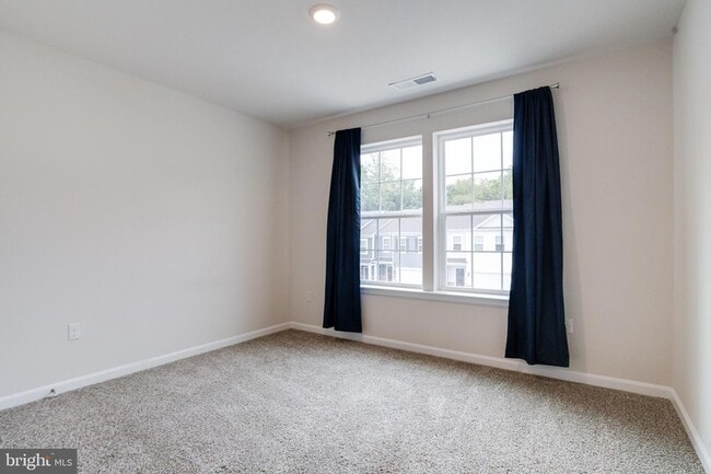 Building Photo - 148 Correri St