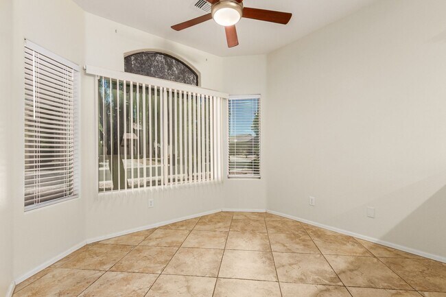 Building Photo - 15165 N 146th Ave