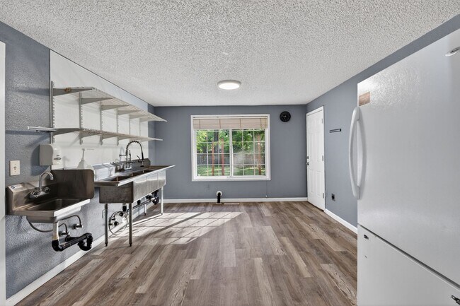 Building Photo - The Ultimate Gig Harbor Retreat!