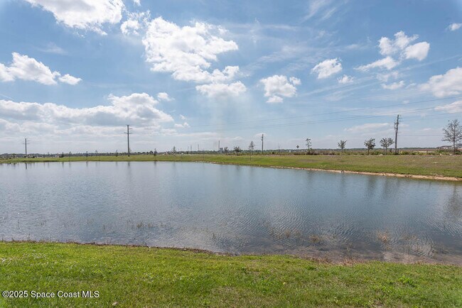 Building Photo - 1753 Farmhouse Rd SE