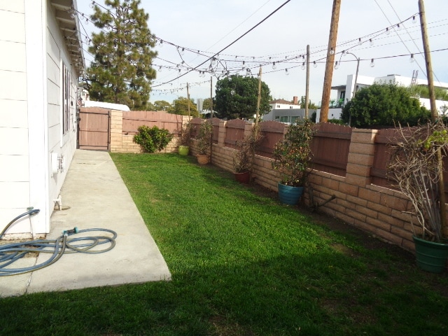 Private Yard 2 - 1538 Penmar Ave