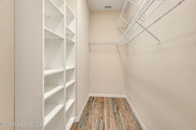Building Photo - 5748 Tamarac Dr