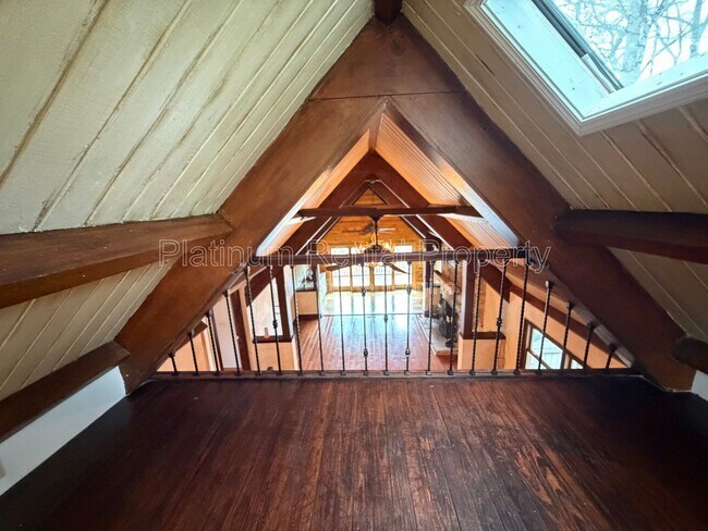 Building Photo - 835 Timber Lake Trail