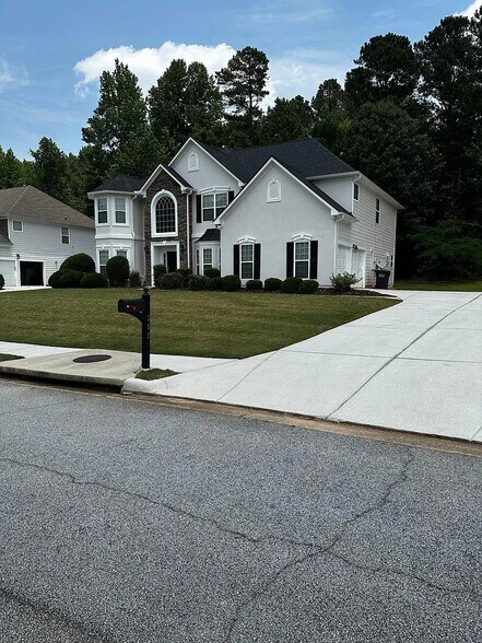 Building Photo - 305 Linkmere Ln