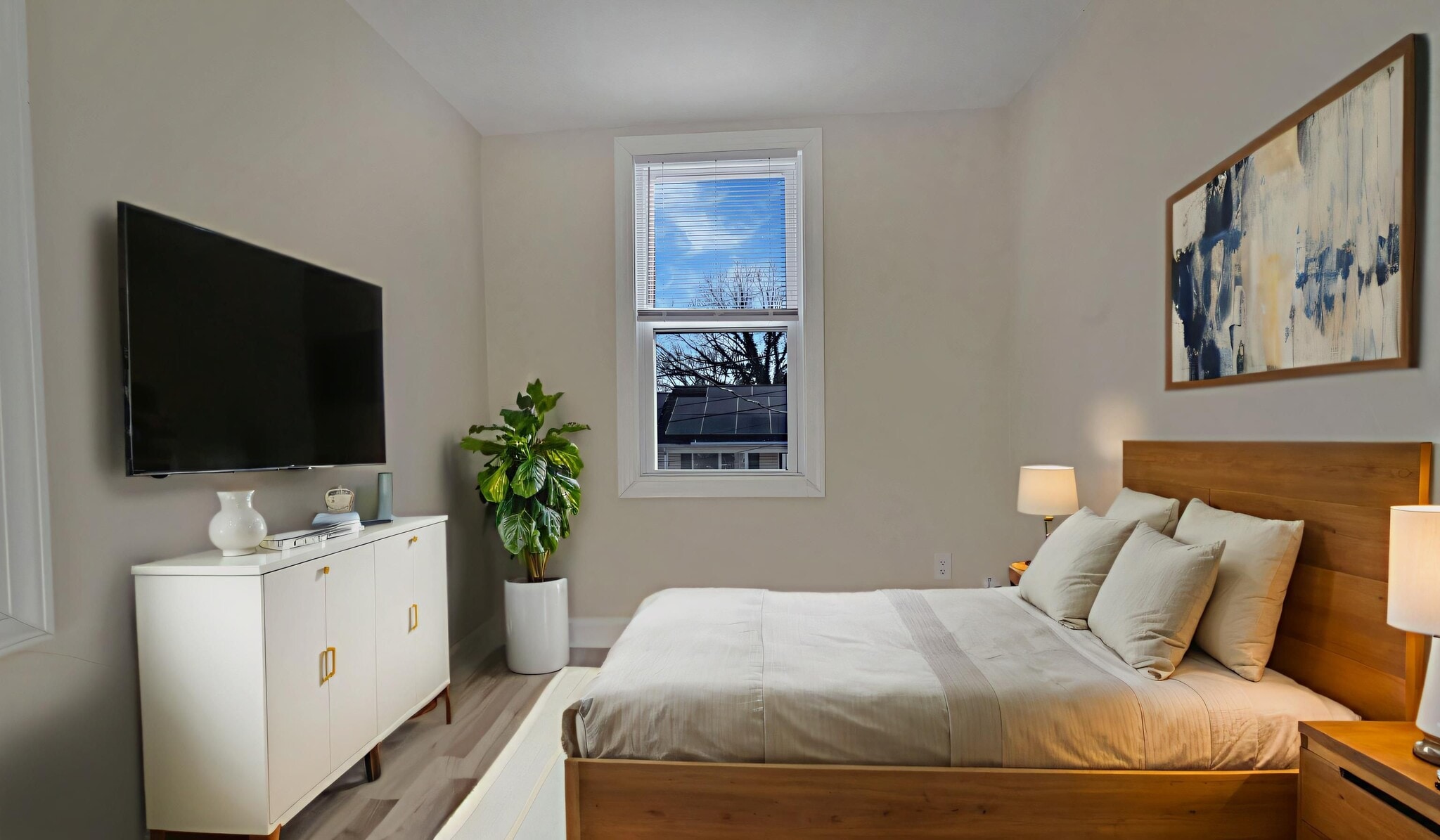 Building Photo - 5338 Jay St NE