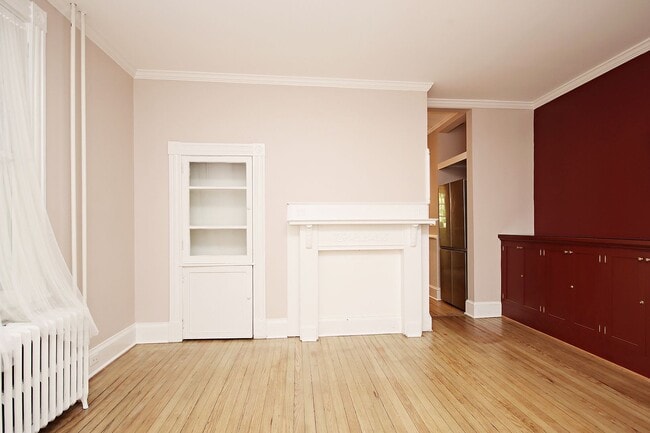 Building Photo - Charming Dog-Friendly Downtown Home Near UVA Medical Center