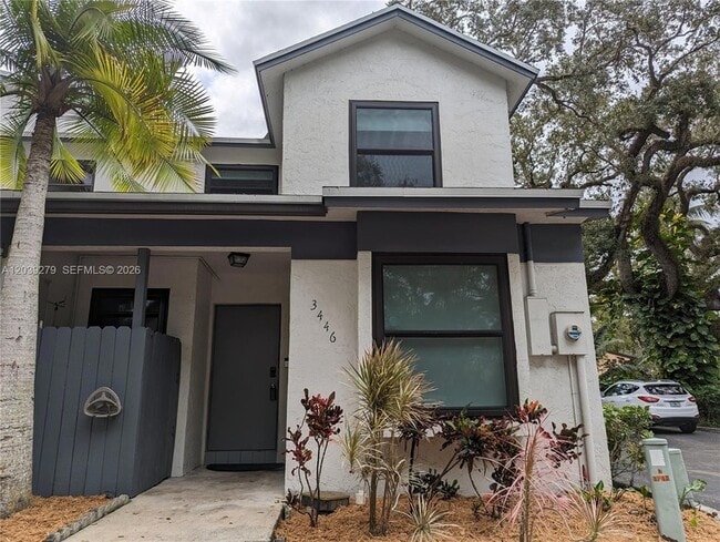 Building Photo - 3446 Oak Dr