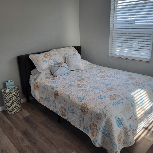 Building Photo - 22227 Hernando Ave