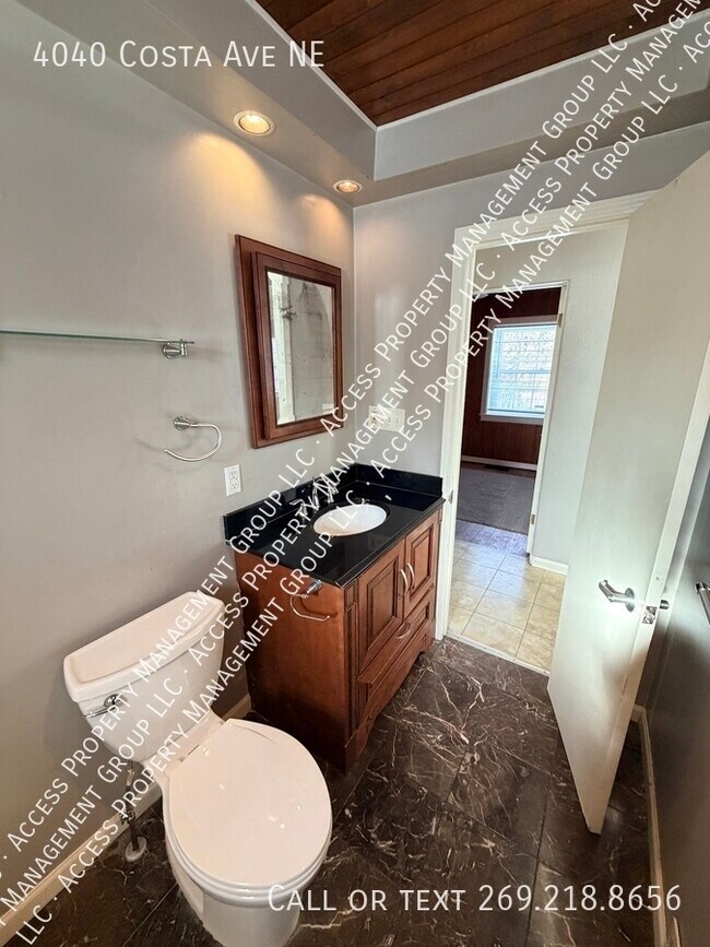 Building Photo - 4040 Costa Ave NE