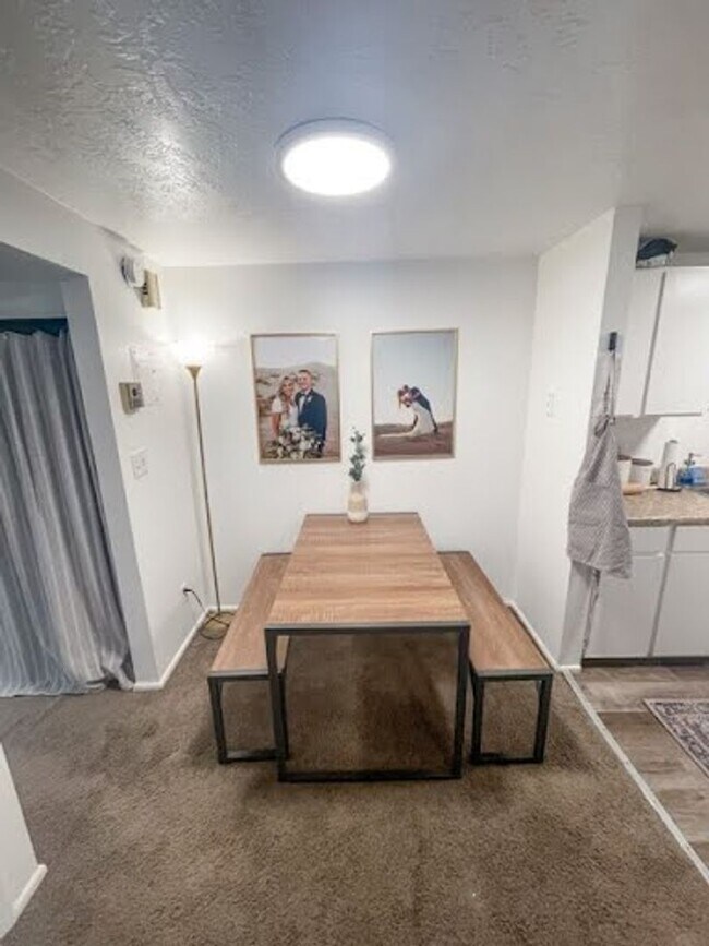 Building Photo - 1B/1B Pet Friendly Apartment South of BYU