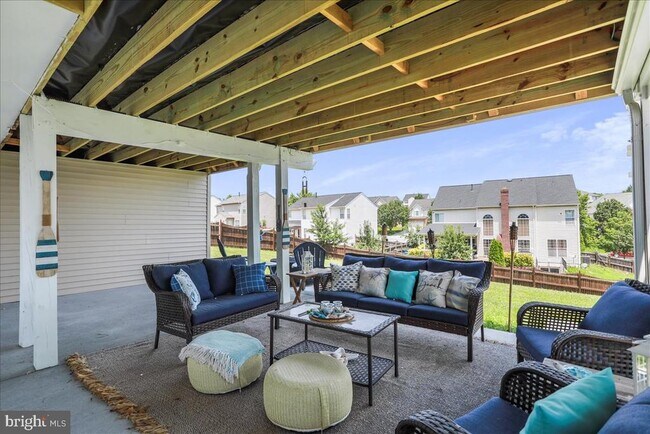 Building Photo - 319 Morlyn Dr
