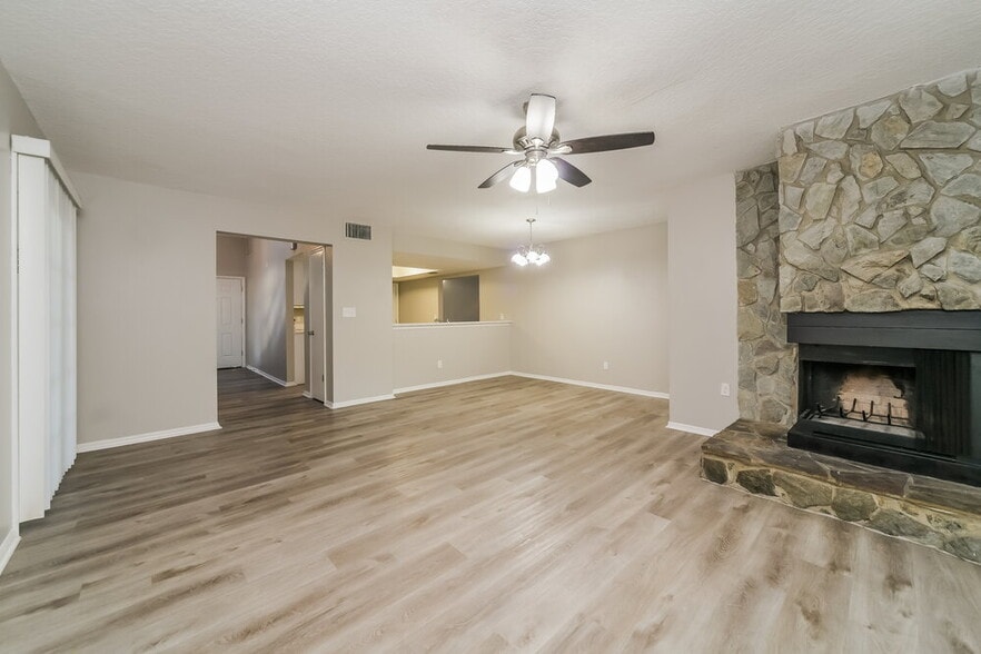 Building Photo - 1056 Saddleback Ridge Rd