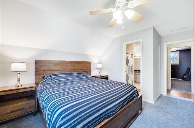 Building Photo - Schedule a Showing Today!!!  Don't Miss Out On This Spring Special!!