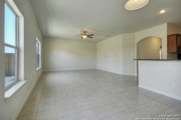Building Photo - 7715 Watersedge Cove