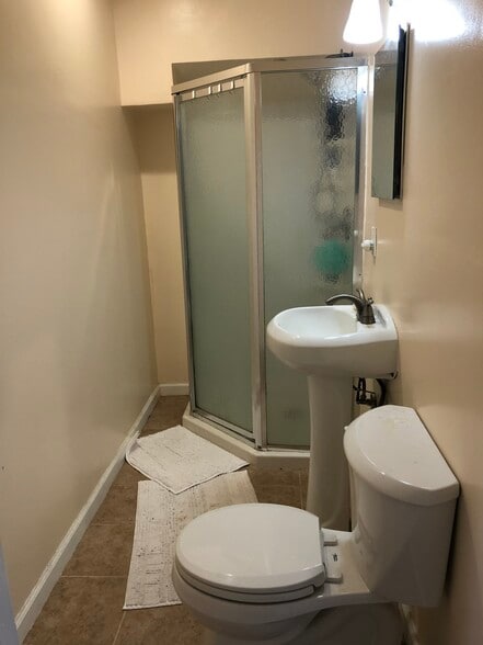 Building Photo - 1350 Stradella Rd