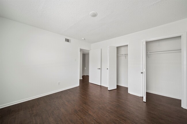 Building Photo - 9404 Denbury Way