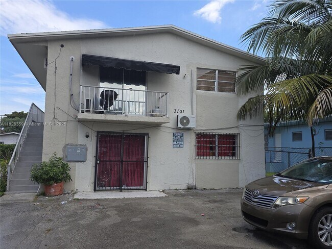Primary Photo - 3101 NW 22nd Ave