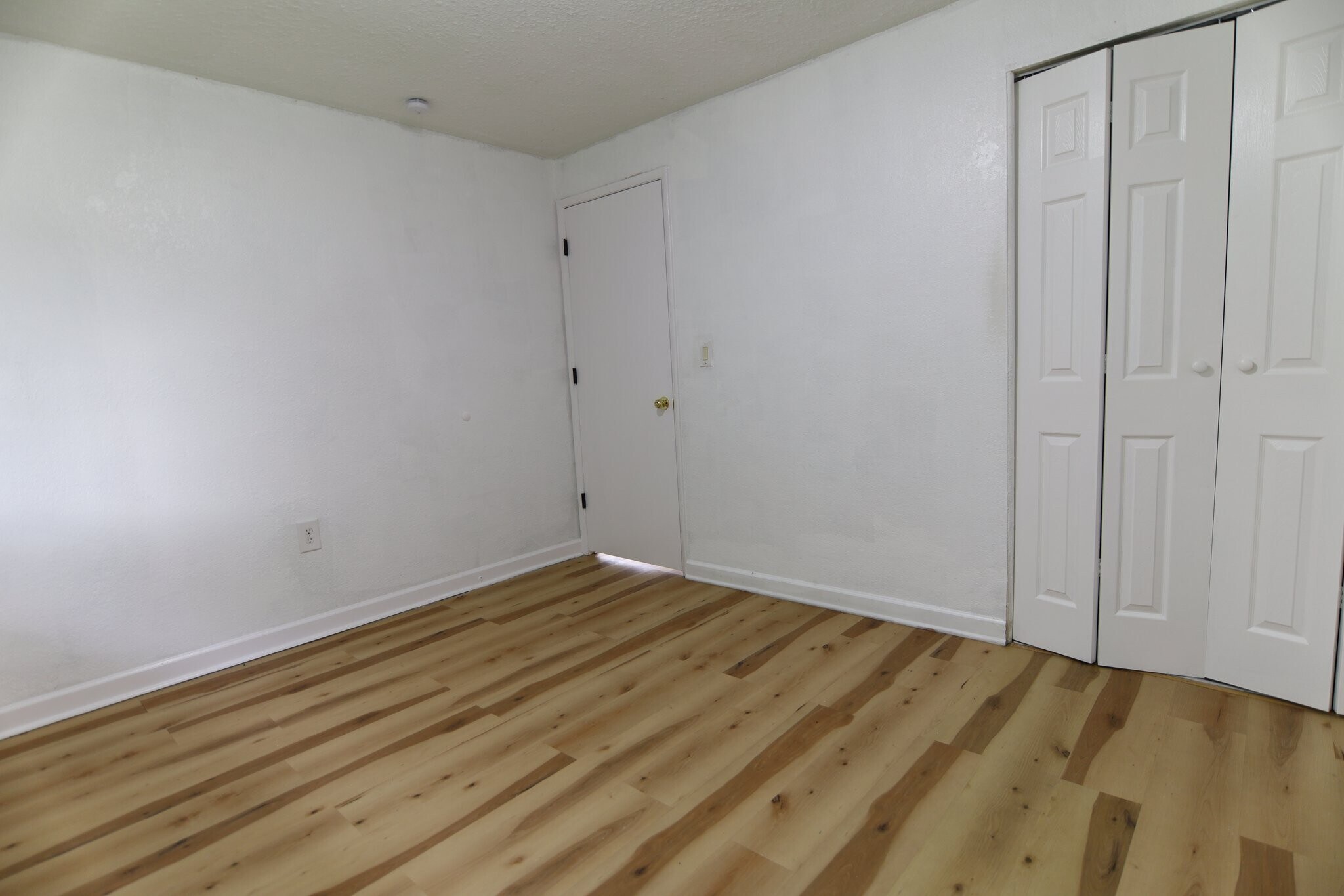 Building Photo - 5377 Flotron Dr