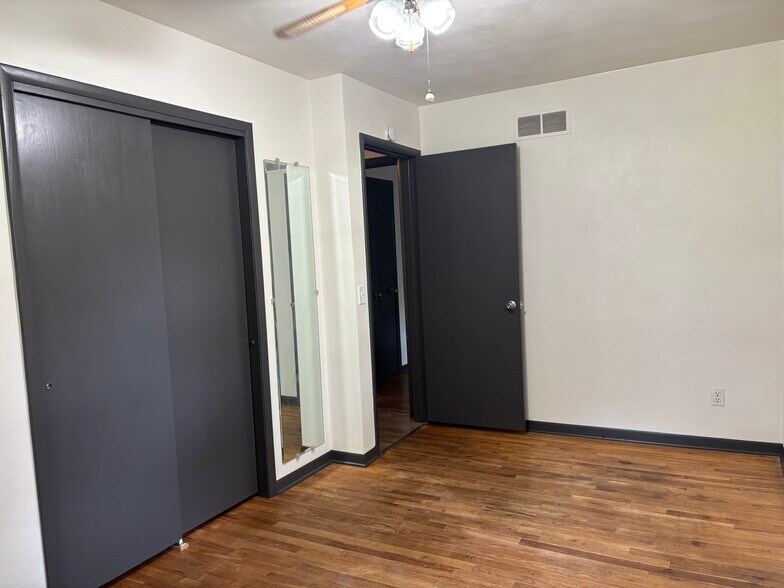 Building Photo - 2544 Glenn St