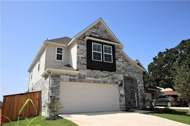 Building Photo - 635 Pheasant Hill Ln