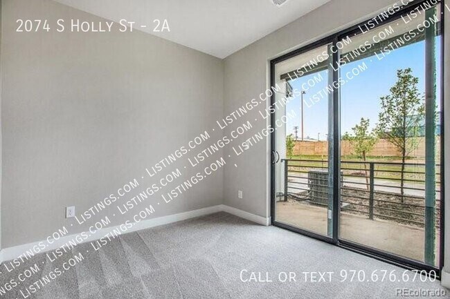 Building Photo - 2074 S Holly St